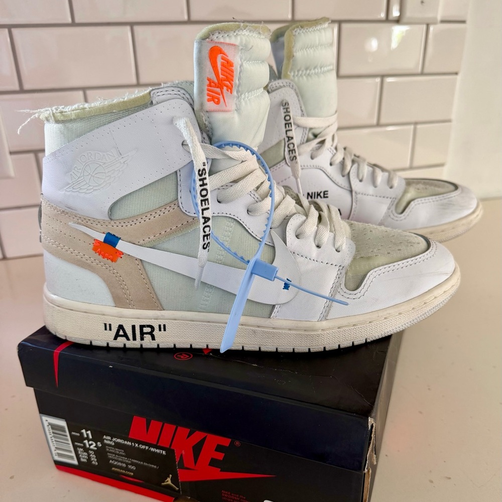 Nike x Off White Air Jordan 1 High White NRG - lightly worn with box